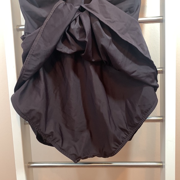 Miraclesuit Brown One Piece w/Skirt🥳🛍Host Pick🛍🥳 - Picture 7 of 10